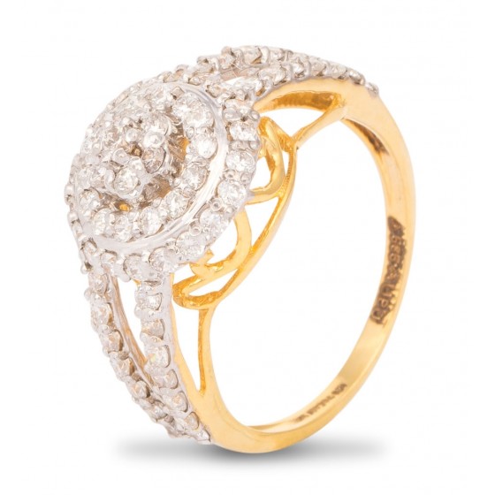 Courtly Diamond Ring