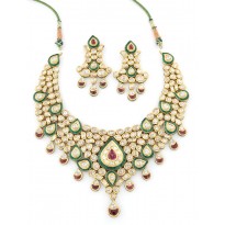 Mitakshara Kundan Jewellery Set